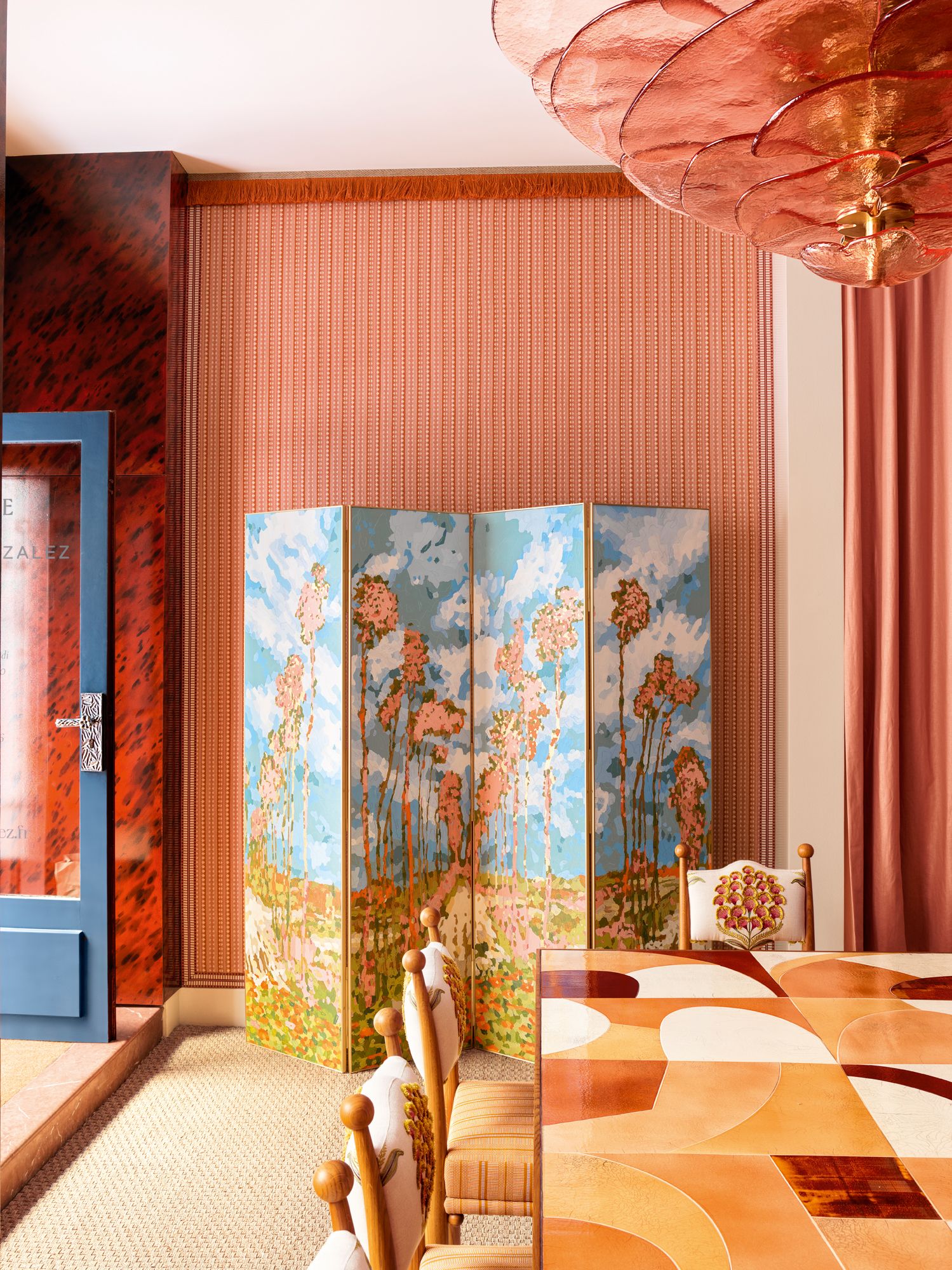 Paris tour: must-sees in the French capital this summer