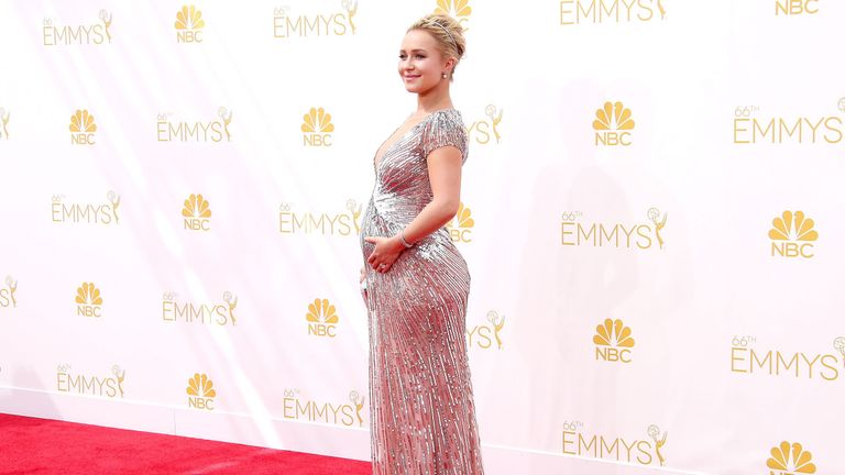 Hayden Panettiere pregnant on the red carpet.