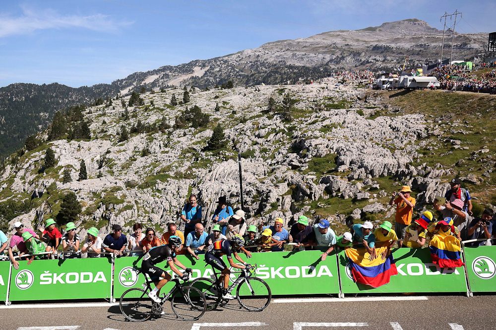 Alejandro Valverde and Geraint Thomas make their way to the finish.