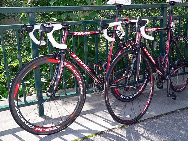 Even on the same day, different riders had different choices for wheels, most likely based on personal preferences and that rider's role for the day.