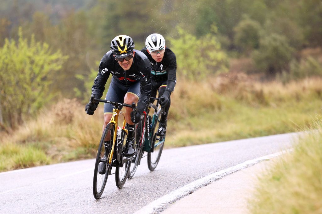 CAMBRILS SPAIN MARCH 26 LR Richard Carapaz of Ecuador and Team INEOS Grenadiers and Sergio Andres Higuita Garcia of Colombia and Team Bora Hansgrohe compete in the breakaway during the 101st Volta Ciclista a Catalunya 2022 Stage 6 a 1685km stage from Costa Daurada SalouCambrils to Costa Daurada SalouCambrils VoltaCatalunya101 WorldTour on March 26 2022 in Cambrils Spain Photo by Gonzalo Arroyo MorenoGetty Images