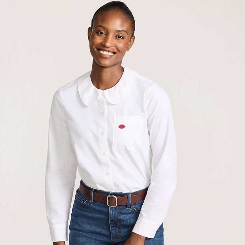 a model wearing the Women&#039;s Lands&#039; End x Lulu Guinness Lip Poplin Shirt