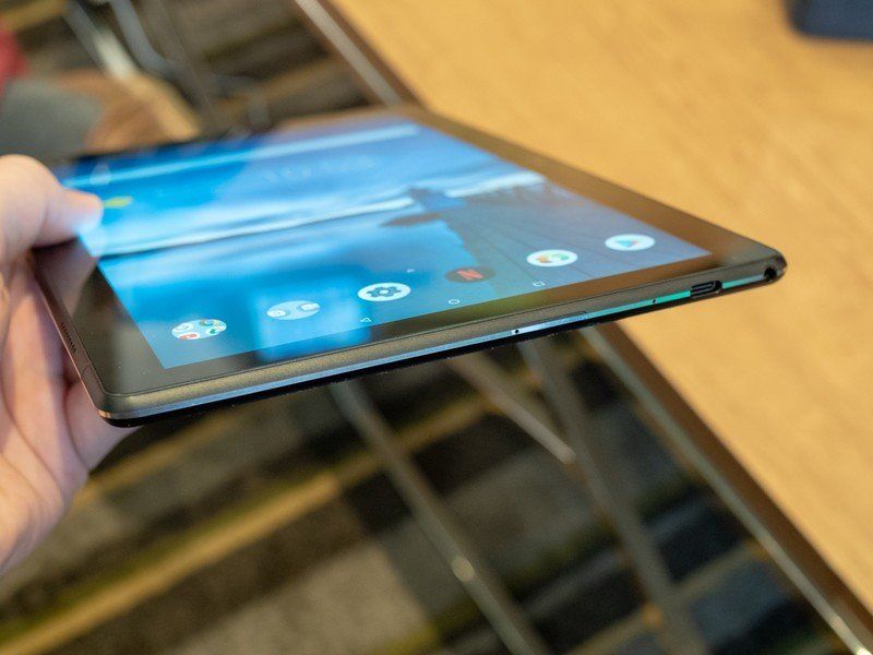 Lenovo Smart Tab with Amazon Alexa