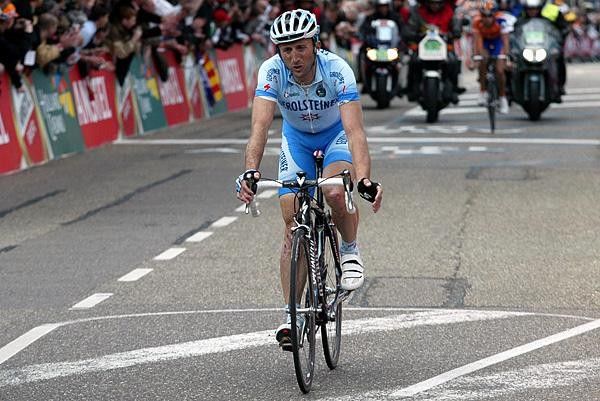 A dejected Rebellin who could not repeat his 2004 performance.