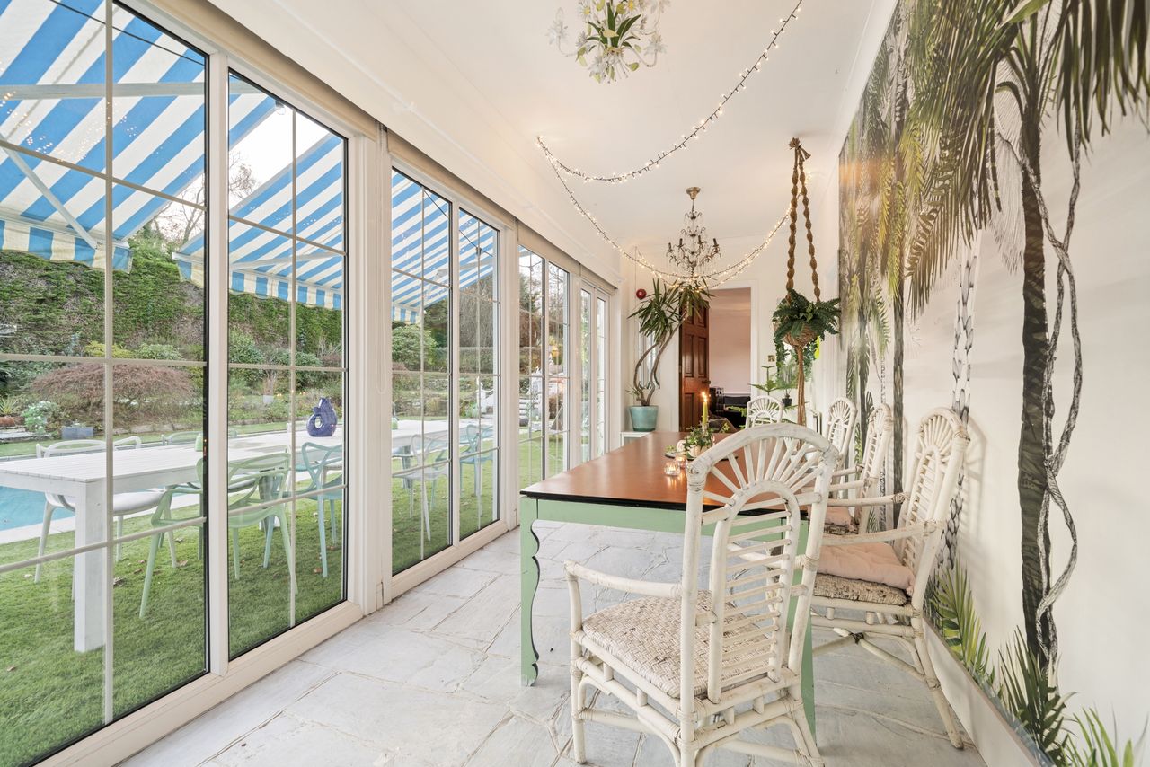 Images of the interiors and exteriors of Broad Oak in East Sussex