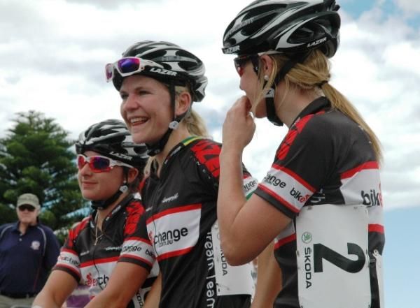 Miffy Galloway, Kirsty Broun and Peta Mullens of the Bike Exchange Dream Team took out the team prize