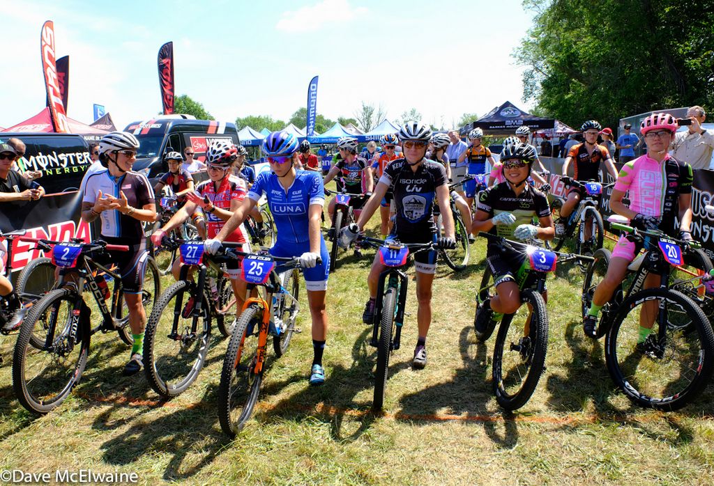 The second row of women at the start