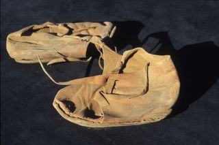 ancient shoes, egyptian shoes, egypt archaeology, egypt temple luxor