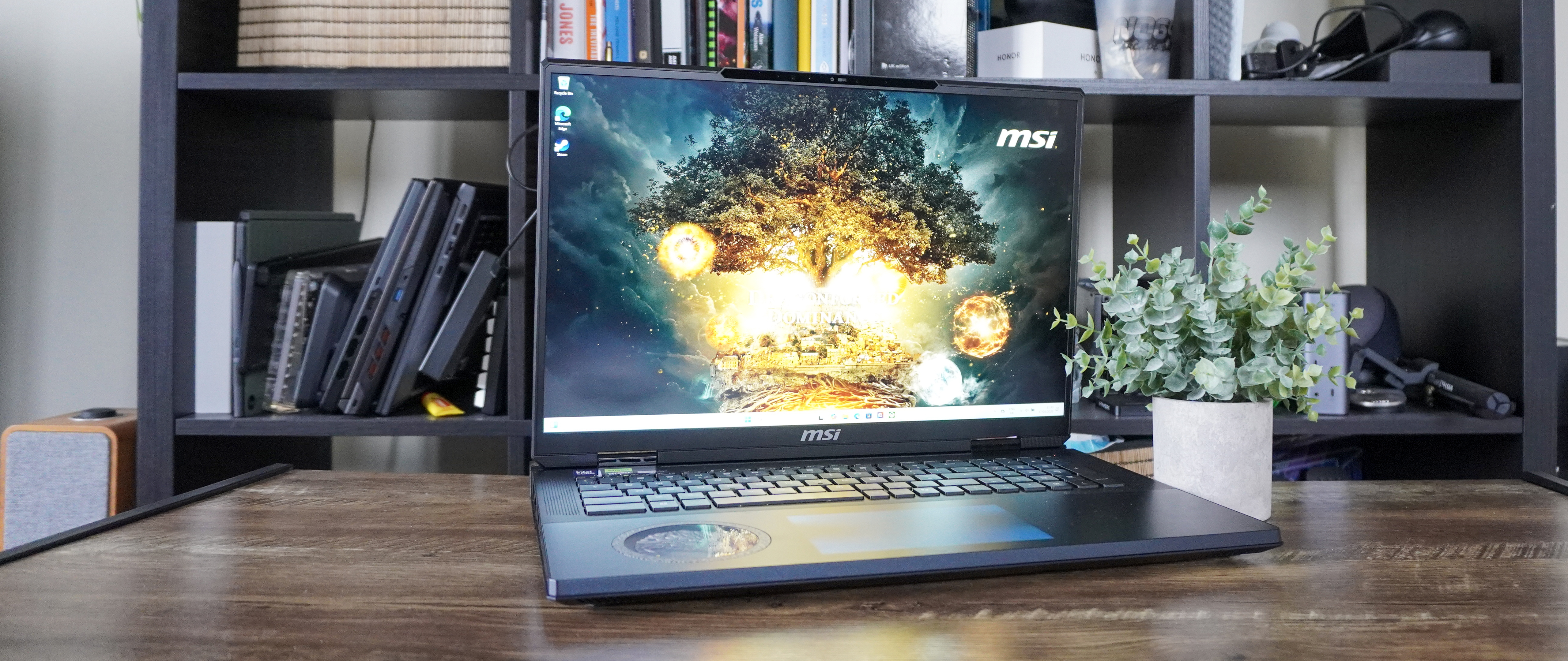 MSI Titan 18 HX