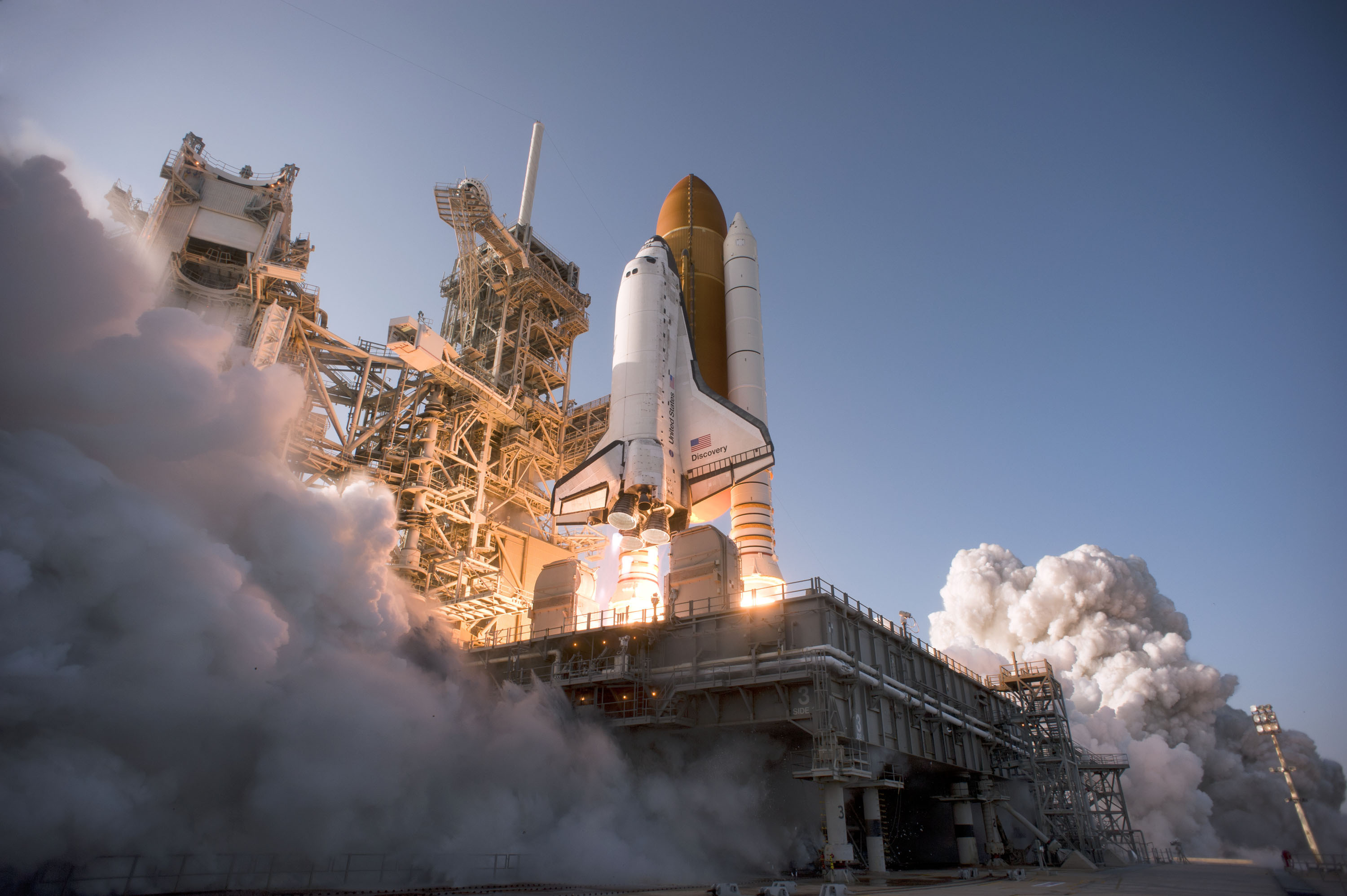 space shuttle launch pic
