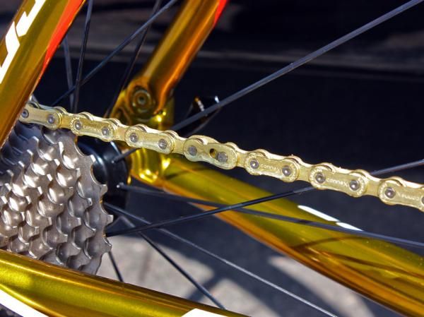 Footon-Servetto goes for gold with these Wippermann Connex chains.