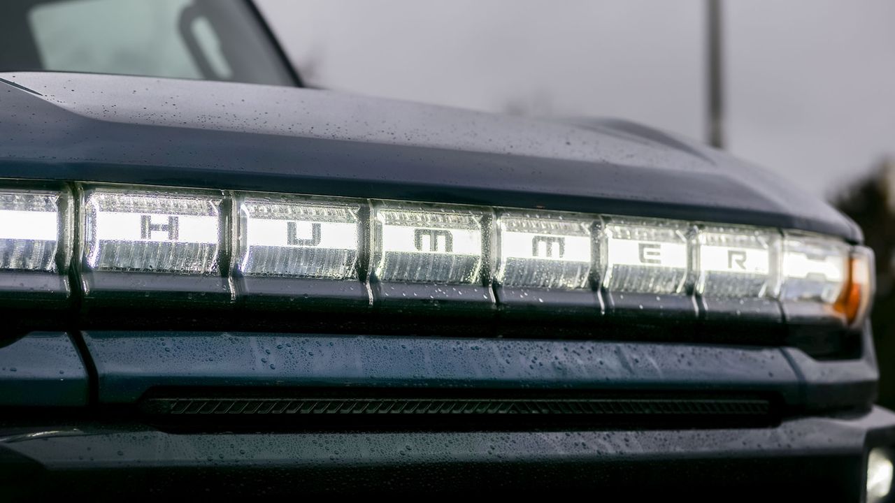 2025 GMC Hummer EV 3X SUV test drive.