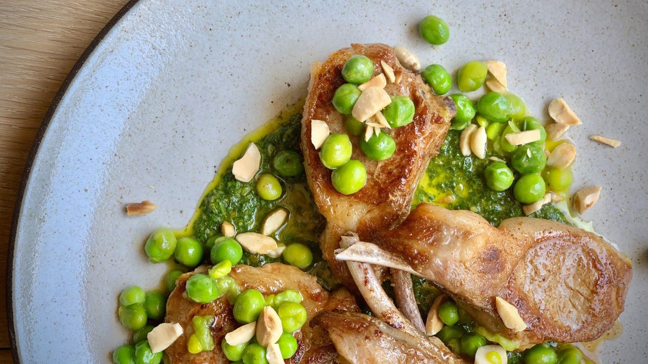 Chimichurri lamb chops with peas