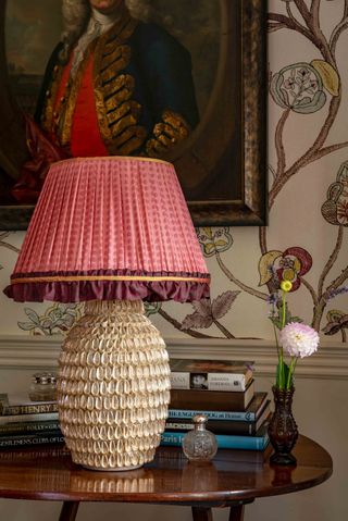 Frills trend on a lamp