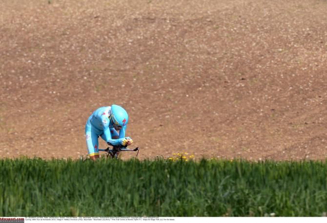 Vincenzo Niabli (Astana) out on course