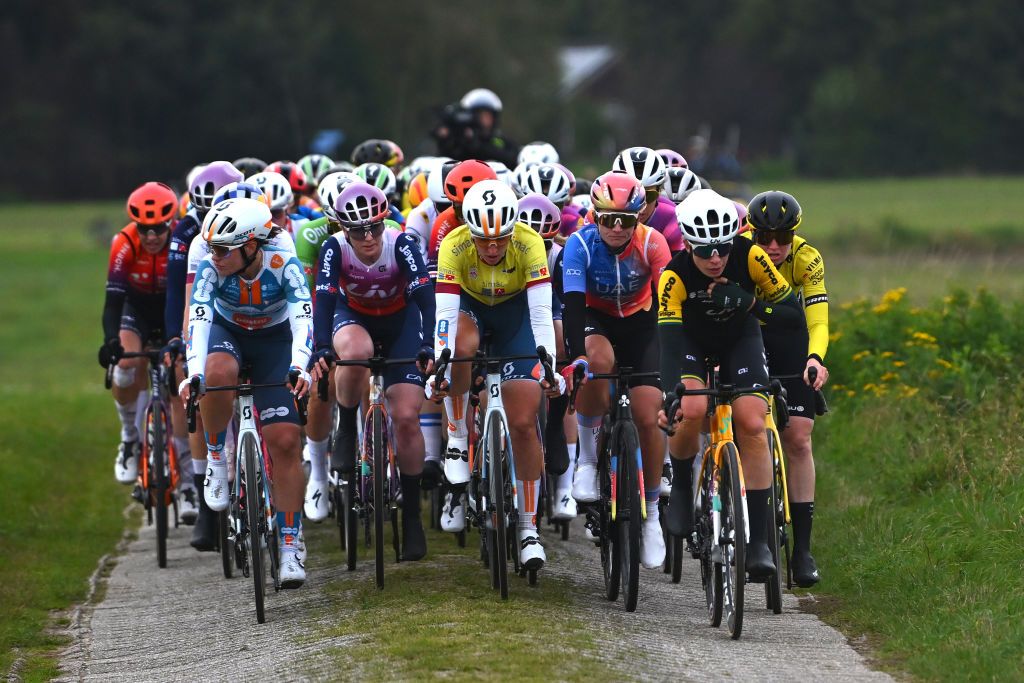 DOETINCHEM NETHERLANDS OCTOBER 12 Rachele Barbieri of Italy Franziska Koch of Germany and Team dsmfirmenich PostNL Yellow Leader Jersey Karlijn Swinkels of The Netherlands and UAE Team ADQ and Ruby RosemanGannon of Australia and Team Liv AlUla Jayco lead the peloton during the 26th Simac Ladies Tour 2024 Stage 5 a 140km stage from Doetinchem to Doetinchem UCIWWT on October 12 2024 in Doetinchem Netherlands Photo by Luc ClaessenGetty Images
