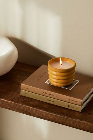 Yuzu Blossom Scented Candle in a Stoneware Holder