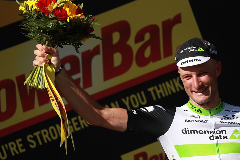 Steve Cummings (Dimensino Data) wins stage 7