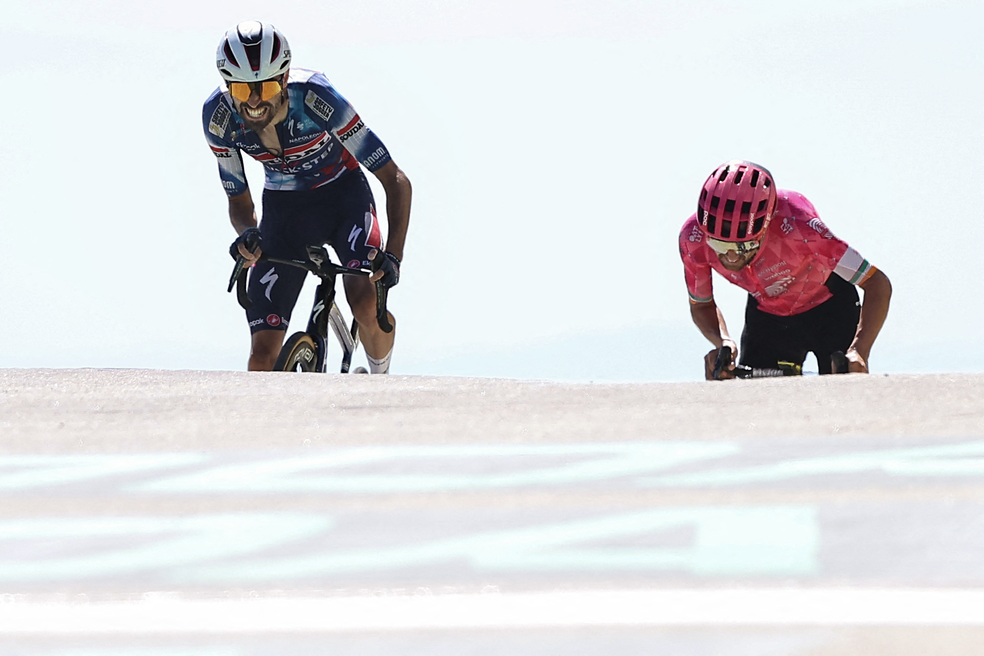 Valentin paret-peintre wins on mont ventoux tour de france 2025