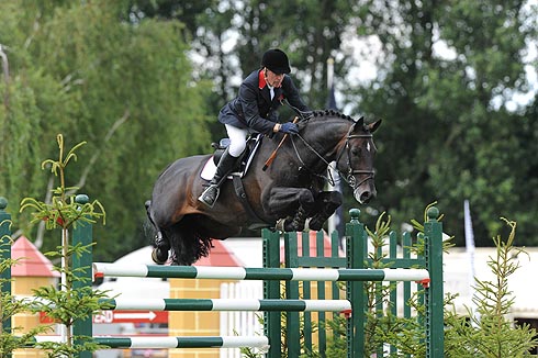 John Whitaker riding Argento in the Nations Cup at the Royal International Horse Show