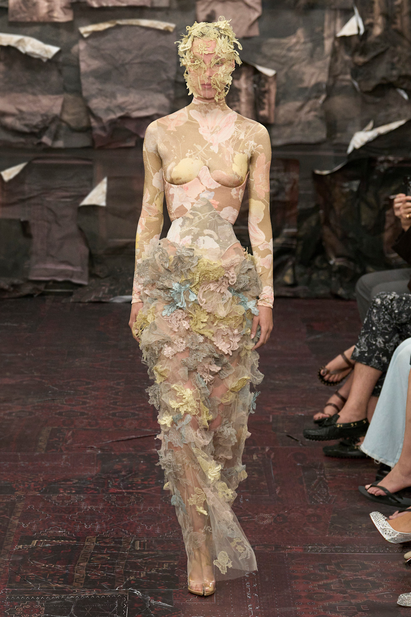 A model wore Lisa&#039;s look on the Maison Margiela Fall 2025 Couture runway