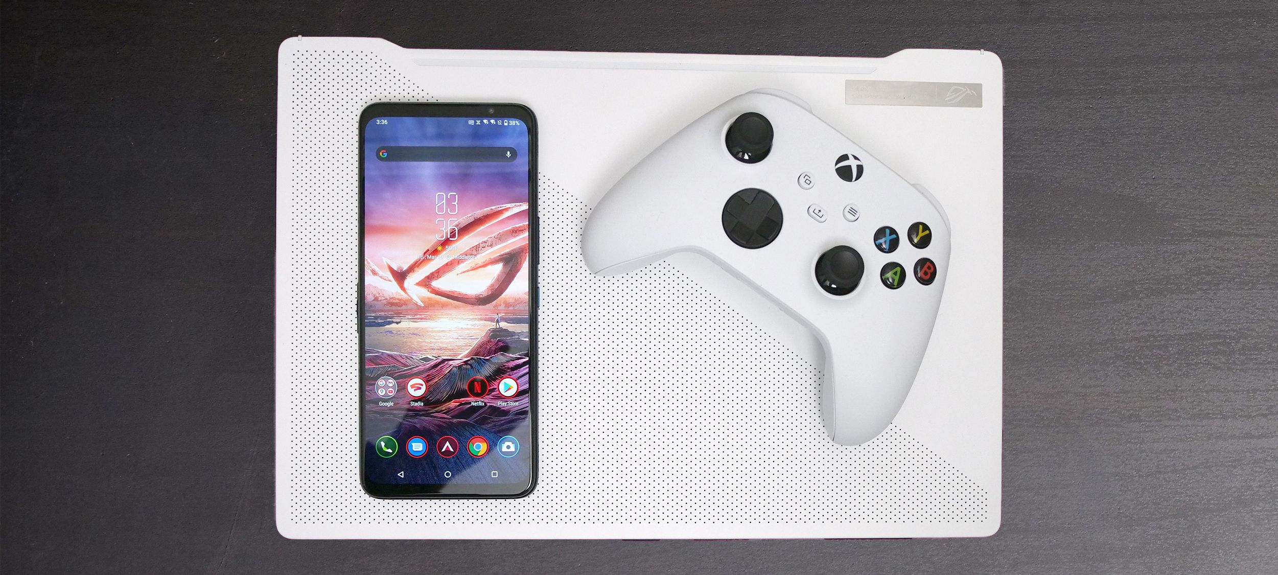ASUS ROG Phone 5 ホワイト 本体 ASUS ROG Phone 5 may come in an eye-catching white - Android Authority