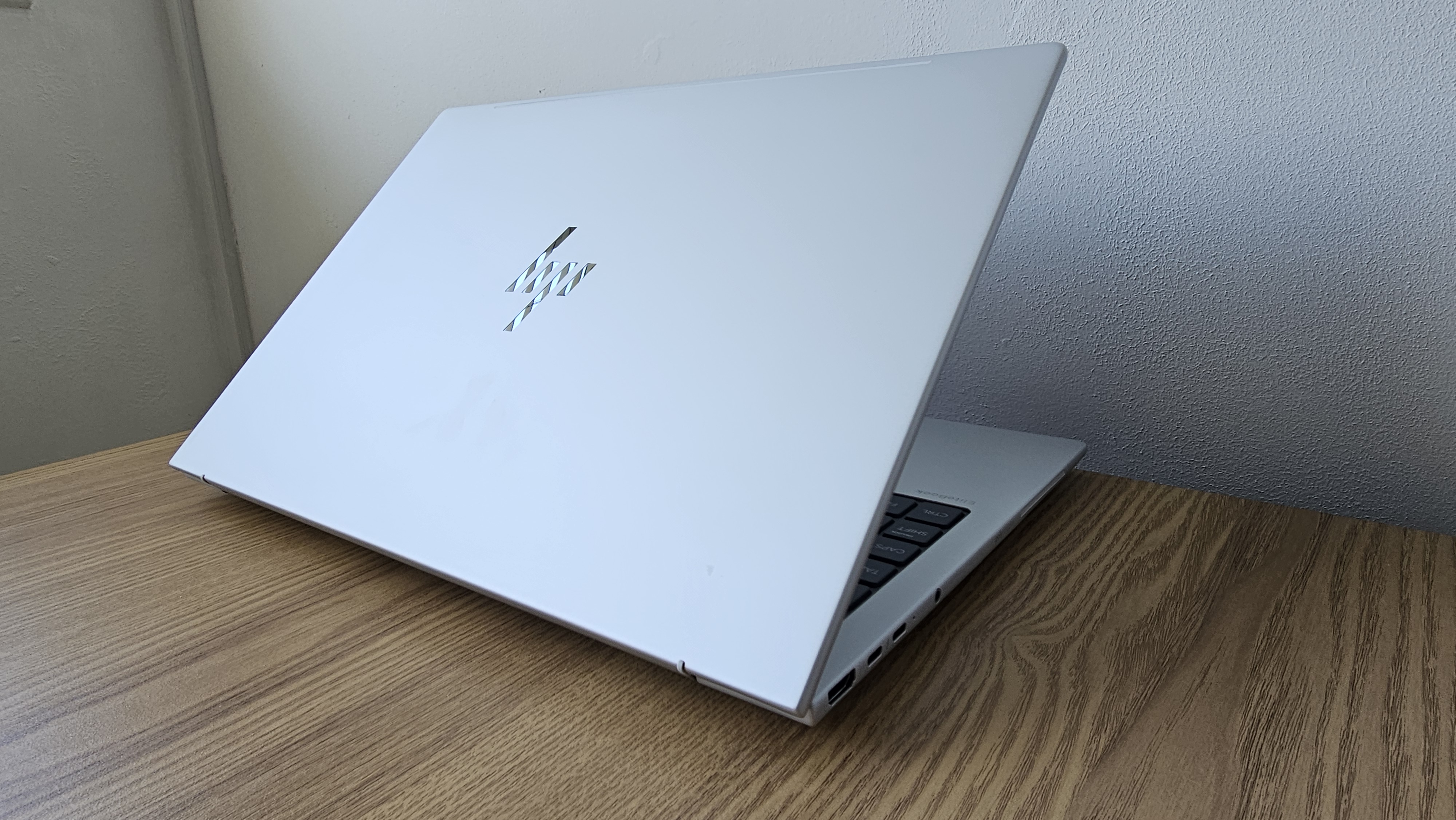 The HP EliteBook 8 G1a 16 on a desk