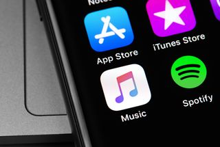 Apple Music -sovellus puhelimen näytöllä