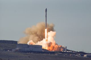 Liftoff! Falcon 9 Blasts Off