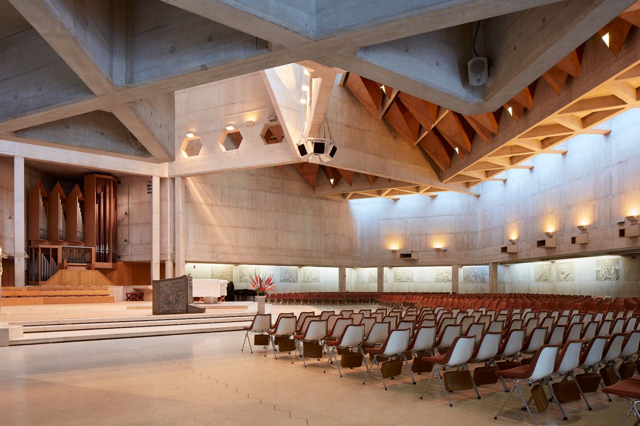 Bristol&#039;s Clifton Cathedral renovated by Purcell