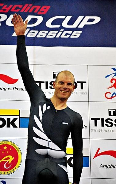 Hayden Godfrey won a scratch gold.