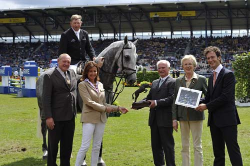 Beverley-Widdowson-Carlo.jpg