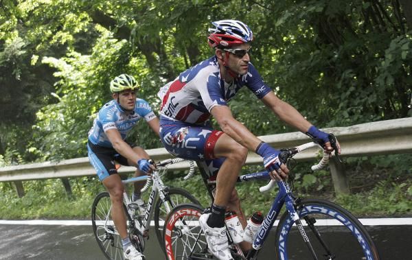 George Hincapie (BMC) finished in a group 9:49 down.