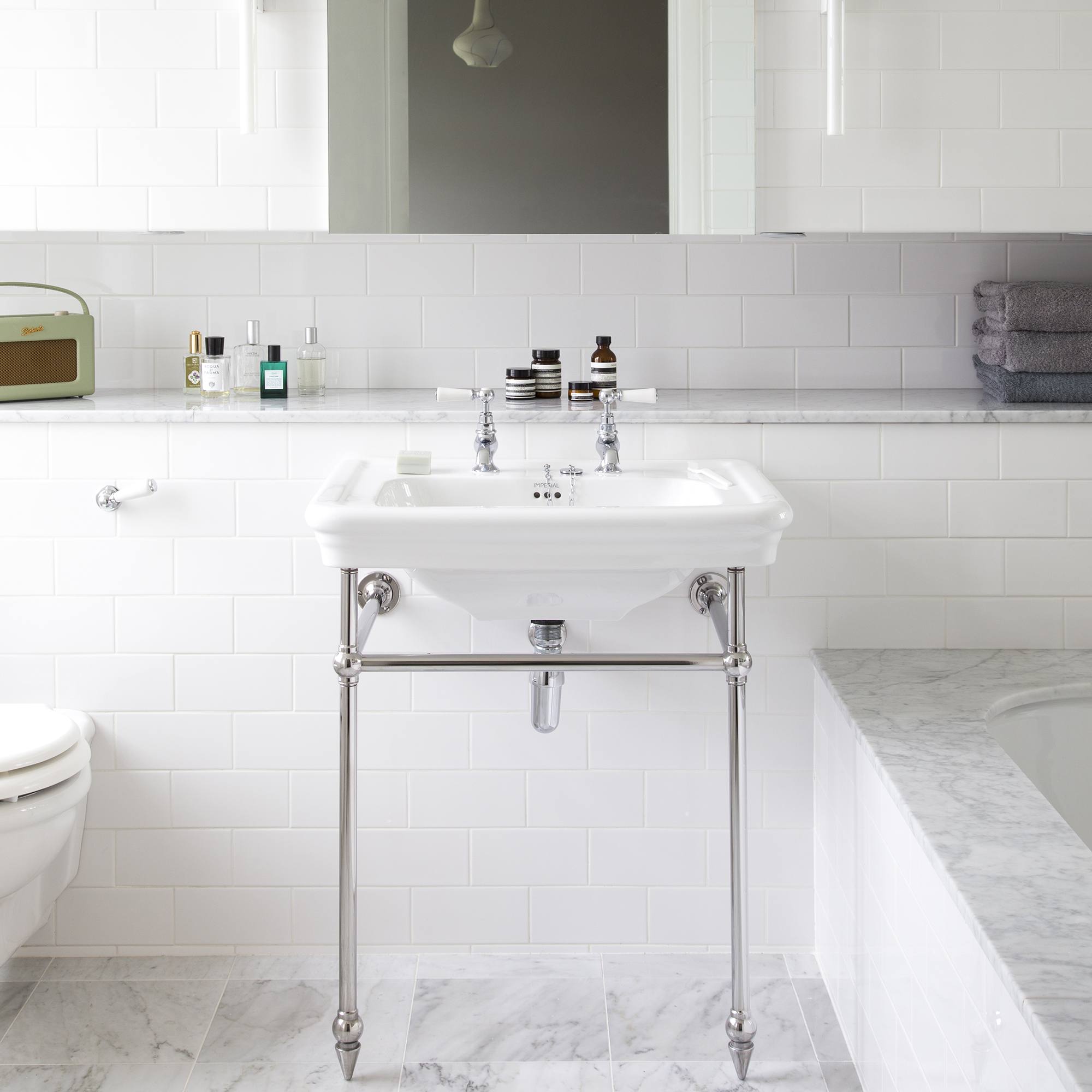 White bathrooms from 2016