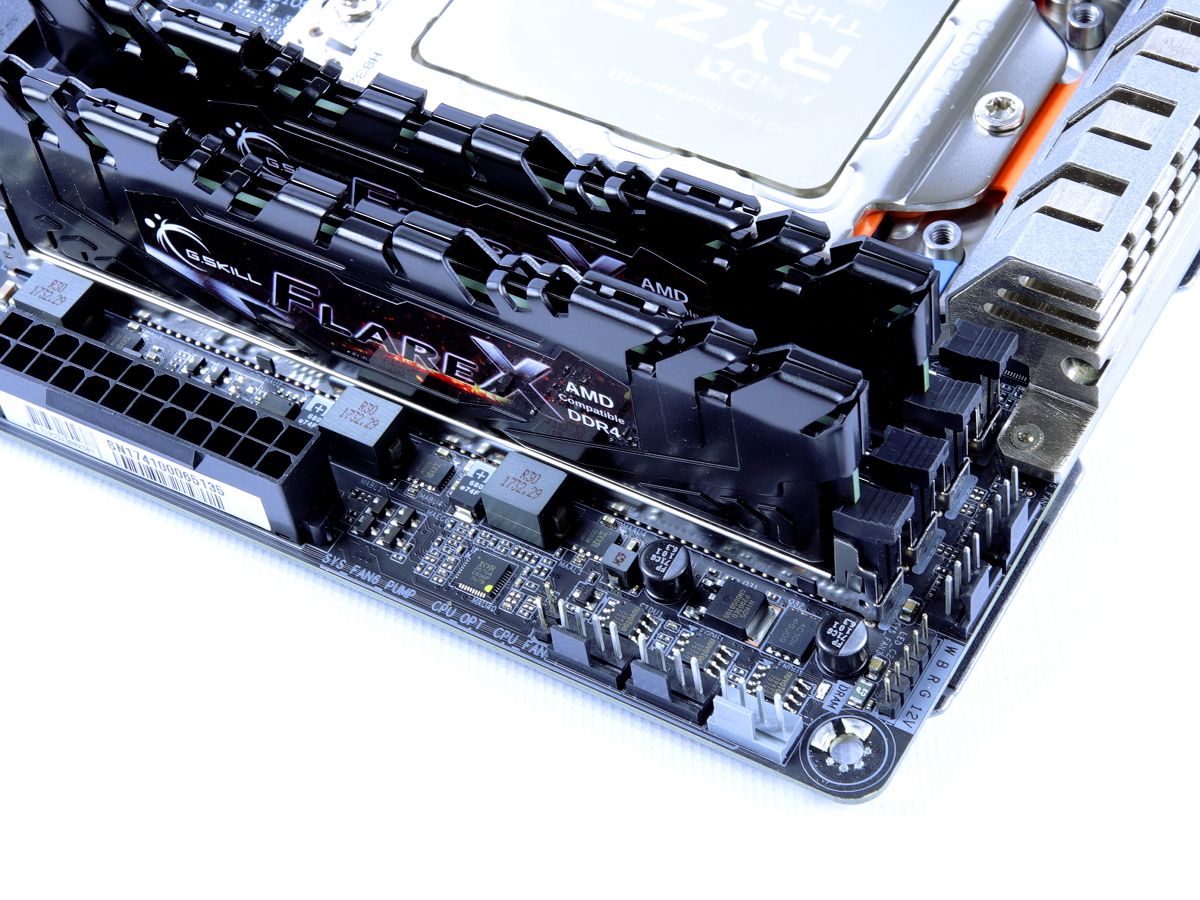Gigabyte X399 Designare EX Motherboard Review - Tom's Hardware