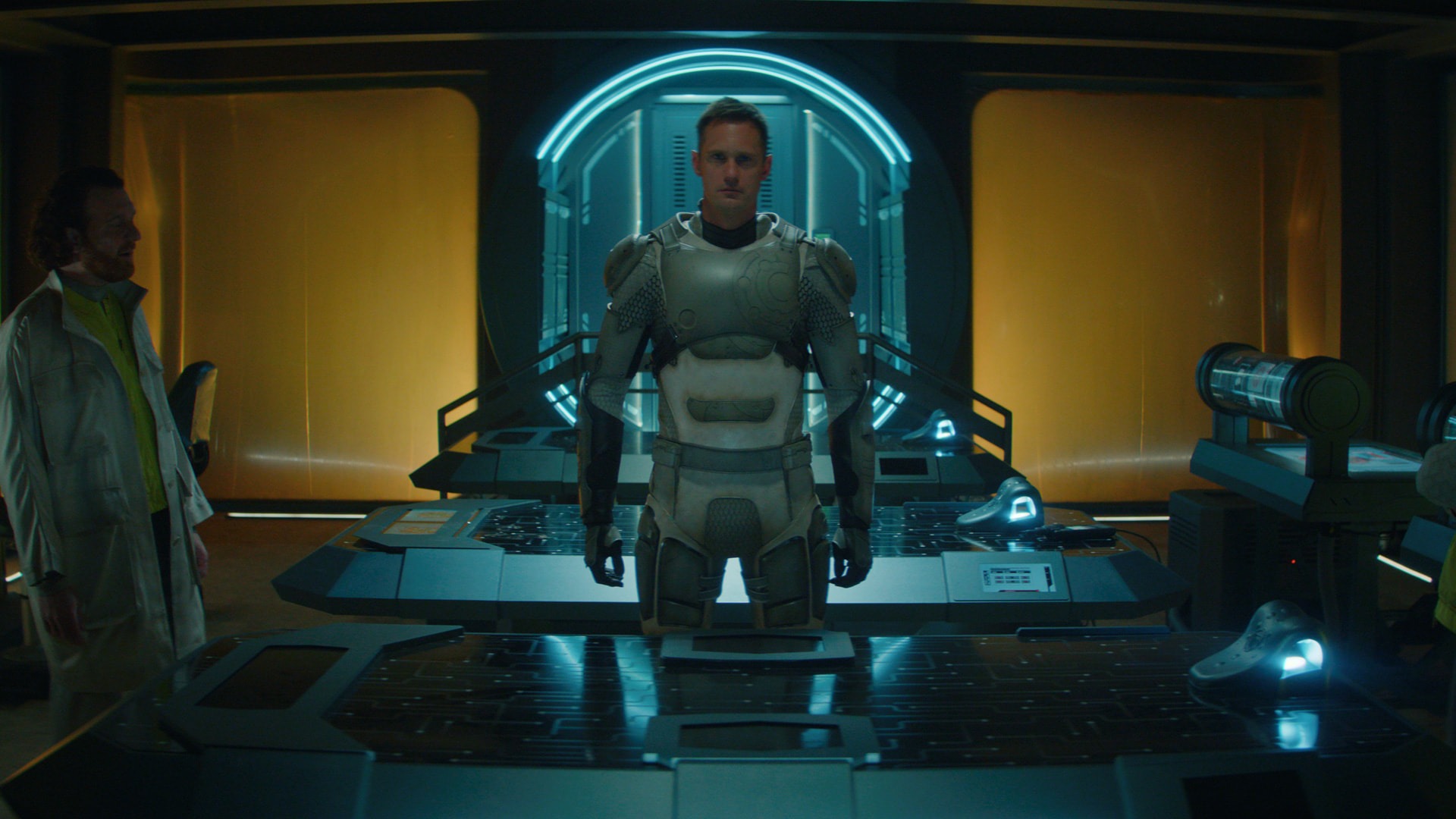 Alexander Skarsg&amp;aring;rd in Murderbot