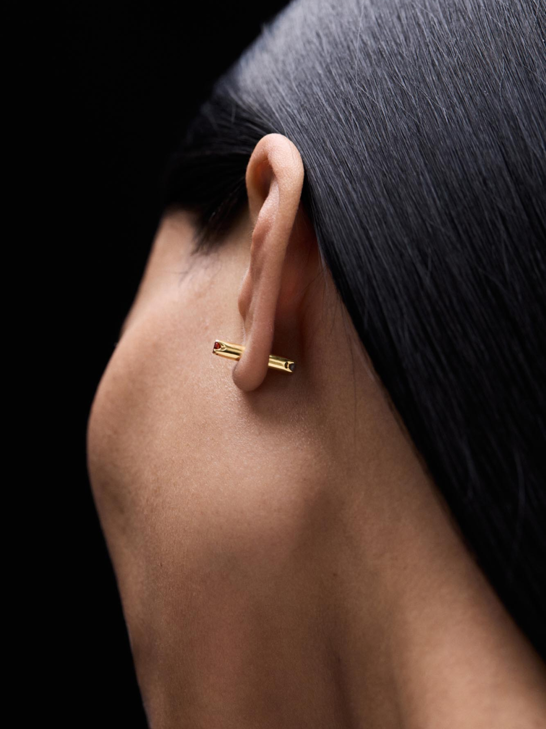 Avgvst X J.kim Tube Flip Stud in Yellow Gold