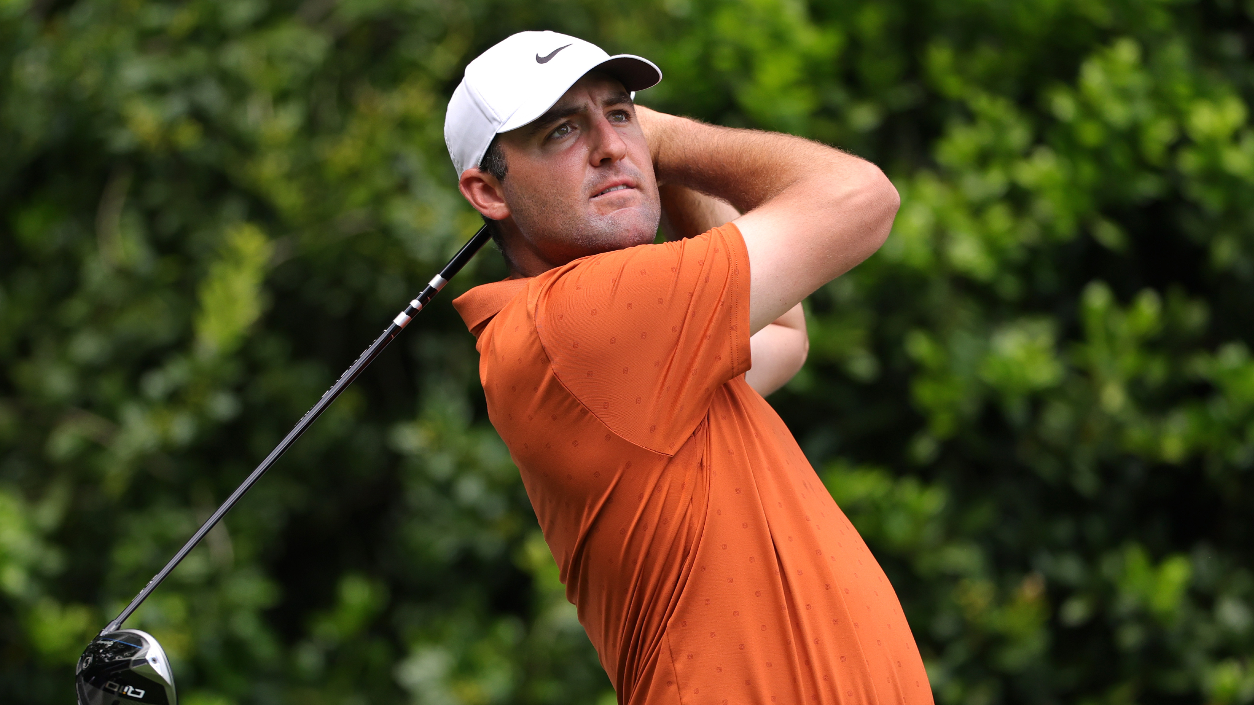Scottie Scheffler takes a shot at Quail Hollow 