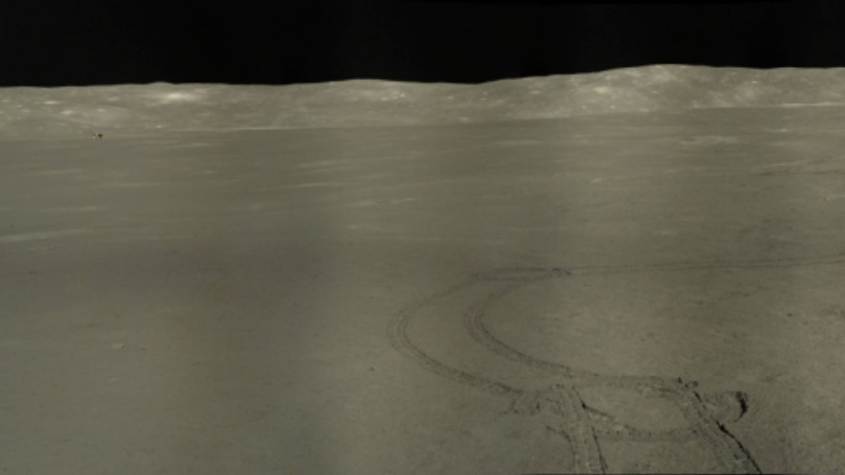 China's Yutu 2 rover beams back stunning image after 3 years on moon's ...