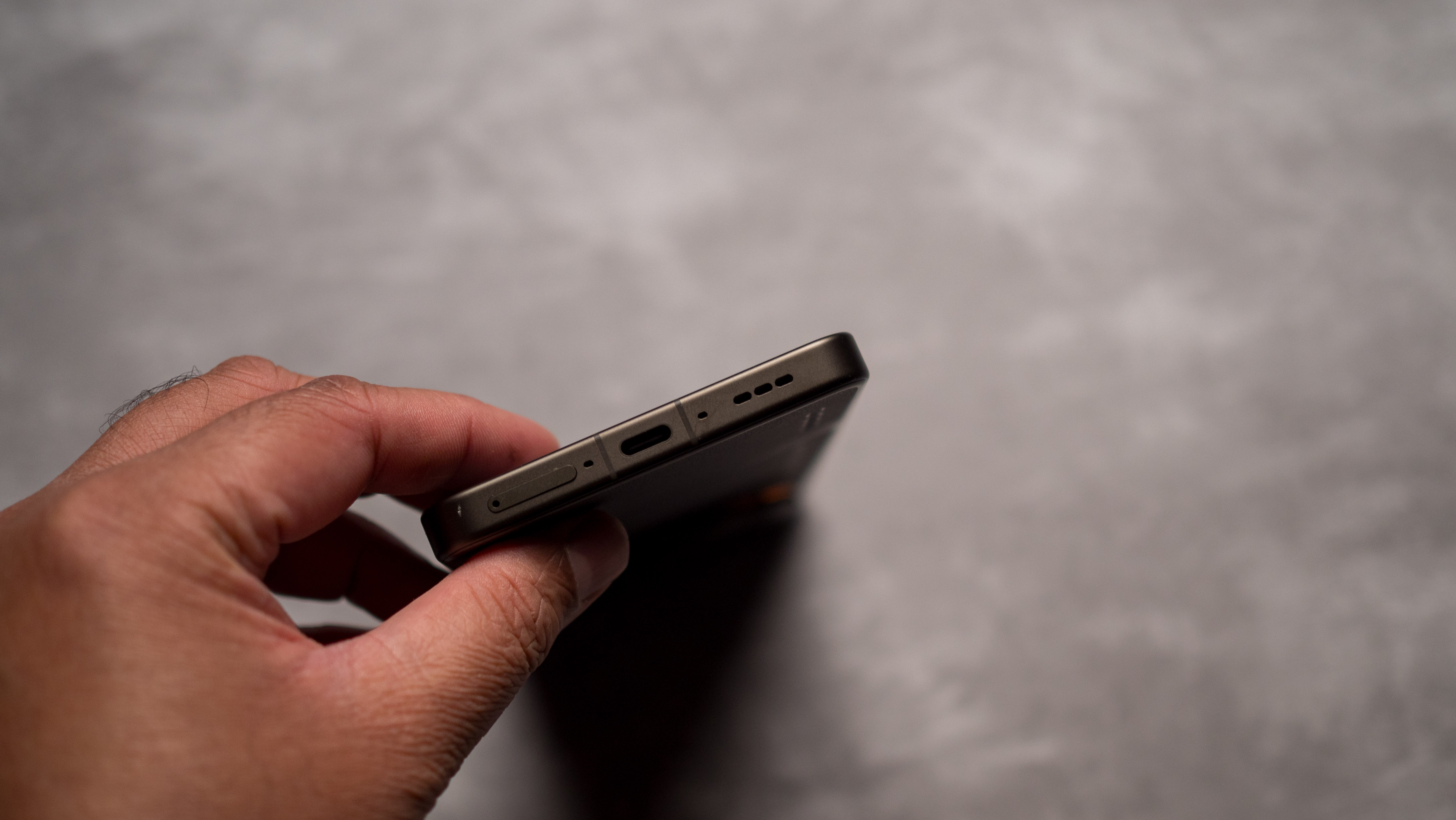 OPPO Find X9 Ultra hands-on testing