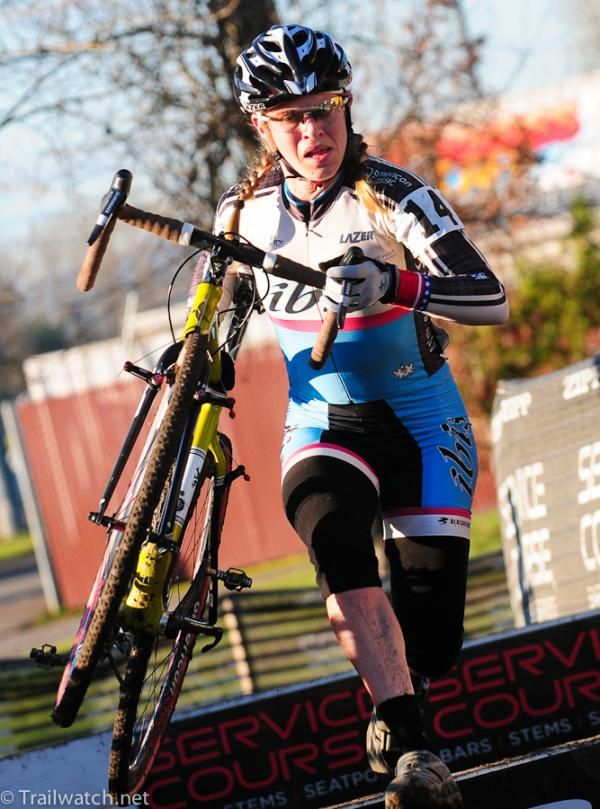 Barb Howe (Ibis and the Danger Twins) having an inspired race.