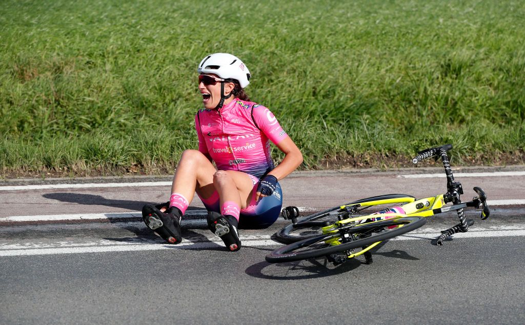 WEVELGEM BELGIUM OCTOBER 11 Elisa Balsamo of Italy and Team Valcar Travel Service Crash Injury during the 9th GentWevelgem In Flanders Fields 2020 Women Elite a 1414km race from Ieper to Wevelgem GentWevelgem FlandersClassic on October 11 2020 in Wevelgem Belgium Photo by Bas CzerwinskiGetty Images