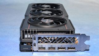 Sapphire RX 7900 XT Pulse photos and unboxing