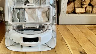 I pitted the new DJI Romo P robovac against the Roborock Saros 10R