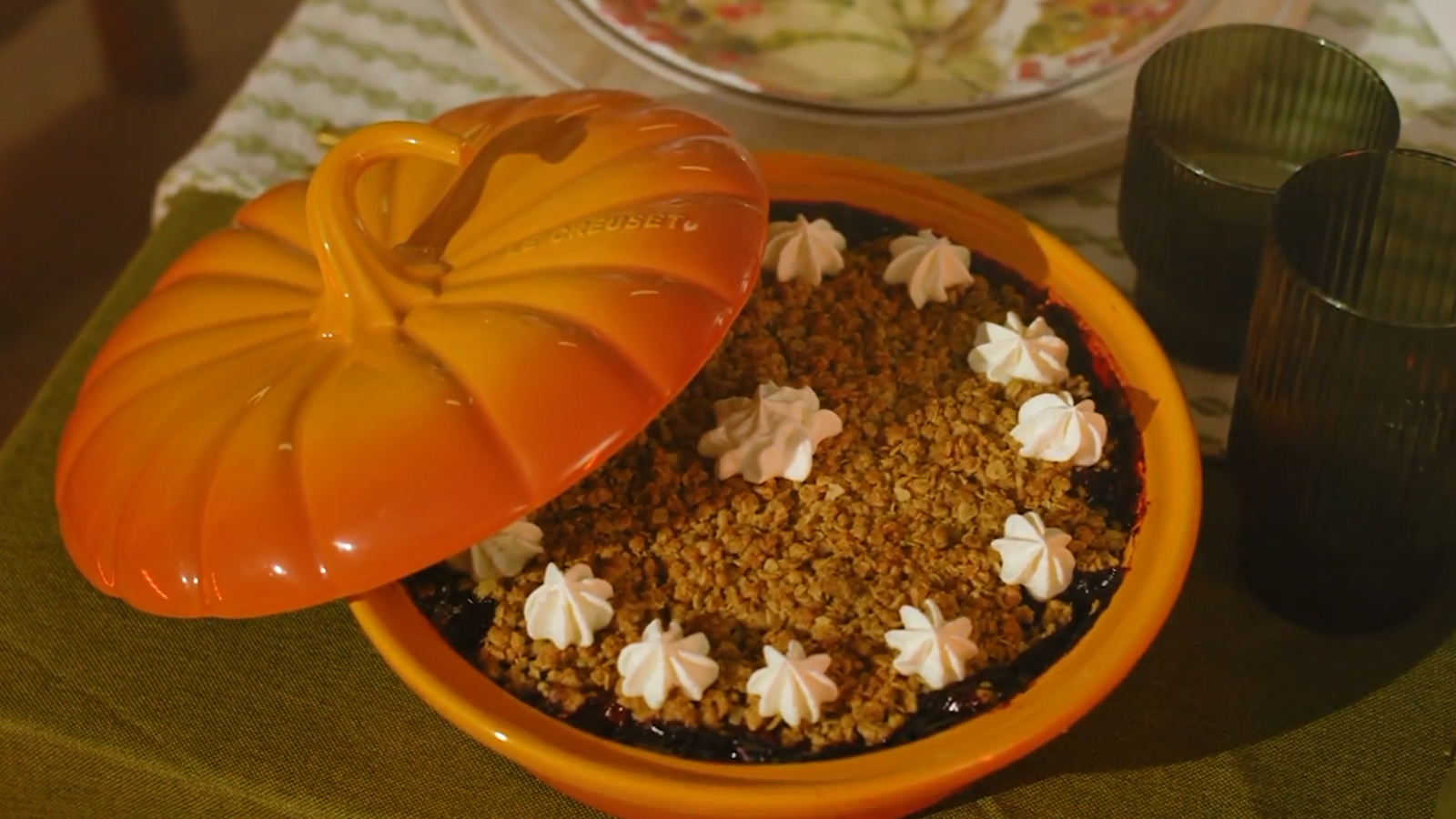 Le Creuset 2.75 qt. Signature Pumpkin Braiser