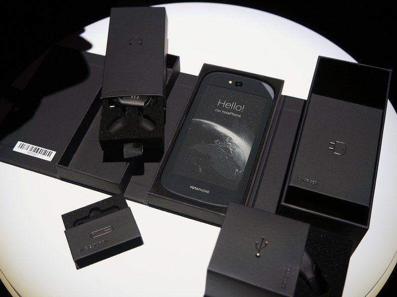 YotaPhone 2