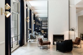 Lounge space at The Kimpton Gray, Chicago, USA