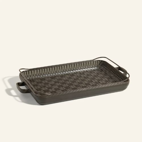 Grey roasting tray with handles and a detachable mat and tray