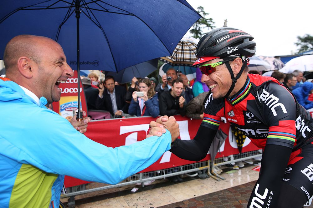 Philippe Gilbert greets Paolo Bettini.
