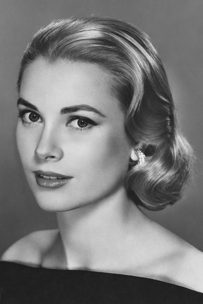 Grace Kelly's Blush Trick